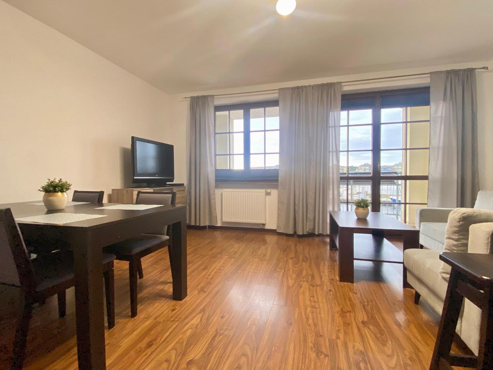 Apartamenty Baltyckie - Bulwar Portowy - Widok Na Port, Centrum, Najlepsza Lokalizacja W Ustce 우스트카 객실 사진